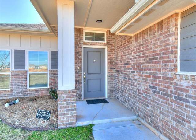 Property at 3920 Abingdon Dr, Norman, OK 73026, 3 beds, 2 baths