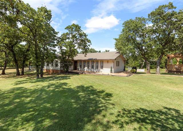 Property at 329326 E 1021 Rd, Harrah, OK 73045, 4 beds, 2 baths