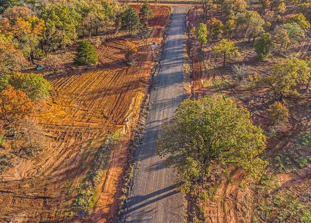 Property at 7235 Old Oak Trl, Guthrie, OK 73044