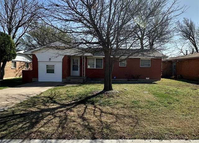 Property at 21 NW 53rd St, Lawton, OK 73505, 3 beds, 1.5 baths