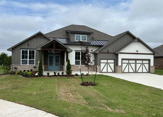 Property at 10165 NW 100th St, Yukon, OK 73099, 4 beds, 3.5 baths