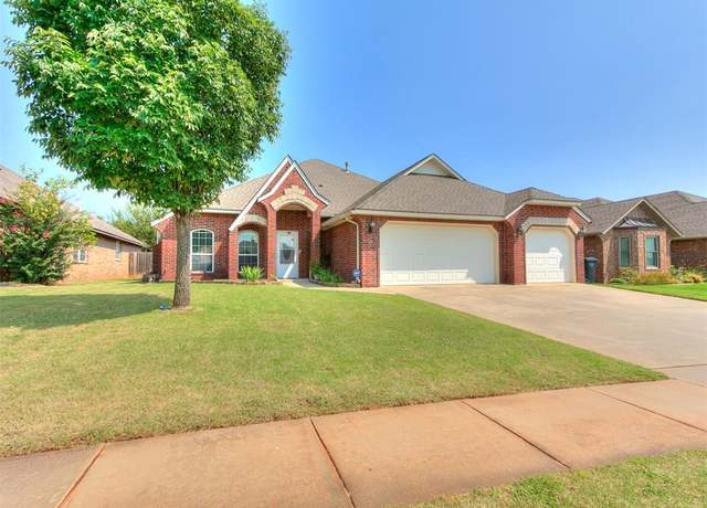 Property at 1612 Dorothy Dr, Moore, OK 73170, 3 beds, 2 baths