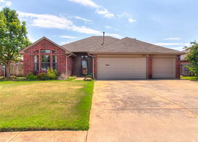 Property at 628 W Alamo Way, Mustang, OK 73064, 3 beds, 2 baths