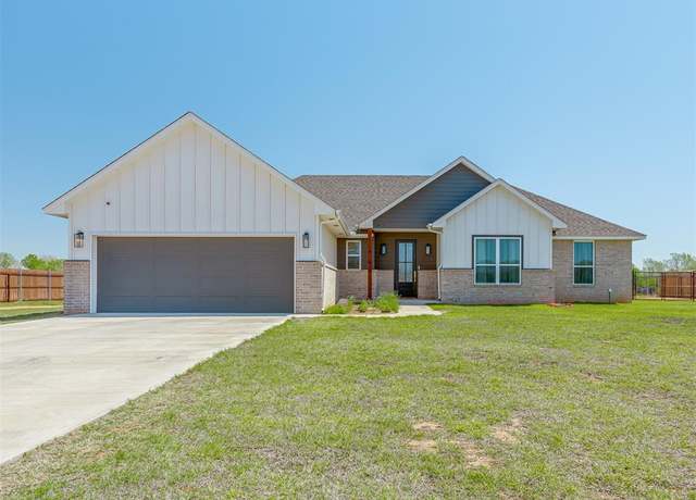 Property at 1027 Heritage Hills Dr, Tuttle, OK 73089, 3 beds, 2 baths