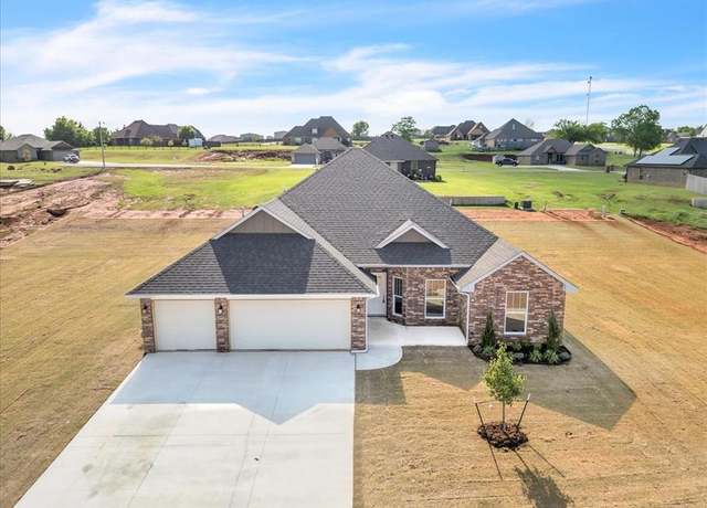 Property at 3709 Dragon Fire Ct, Newcastle, OK 73065, 5 beds, 2.5 baths