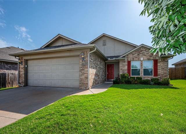 Property at 18828 Resto Ln, Edmond, OK 73012, 3 beds, 2 baths