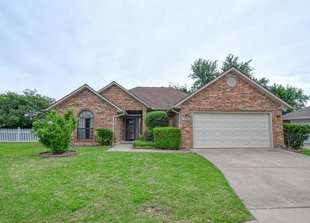 Property at 3100 Windward Ct, Norman, OK 73072, 3 beds, 2 baths