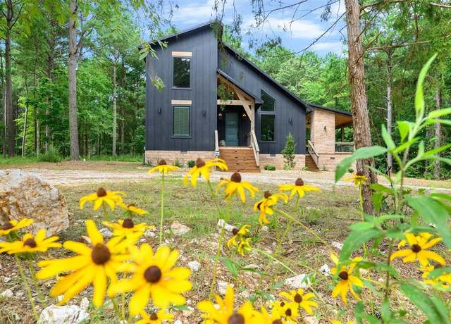 Property at 127 Watson Run, Broken Bow, OK 74728, 3 beds, 3 baths