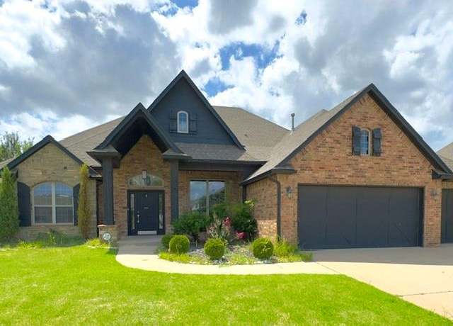 Property at 18509 Feliz Dr, Edmond, OK 73012, 4 beds, 3 baths