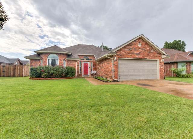 Property at 17213 Sunny Hollow Rd, Edmond, OK 73012, 3 beds, 2 baths