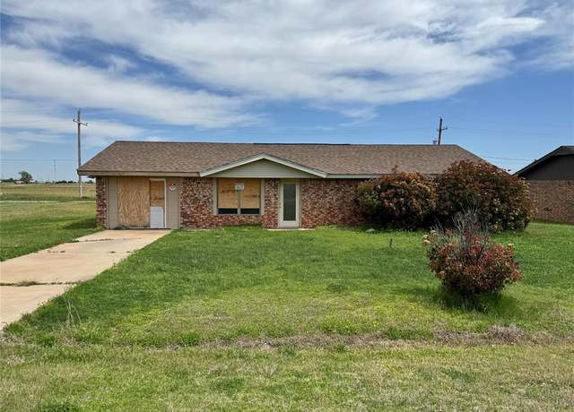 Property at 414 S Highland Ave, Hobart, OK 73651, 3 beds, 1.5 baths