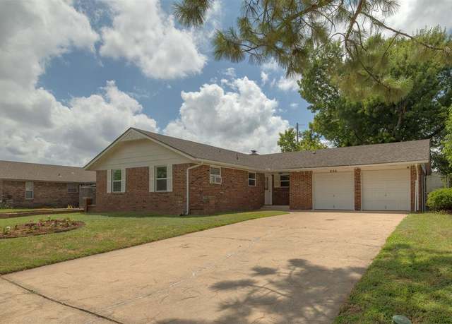 Property at 806 Terrace Pl, Norman, OK 73069, 3 beds, 2 baths