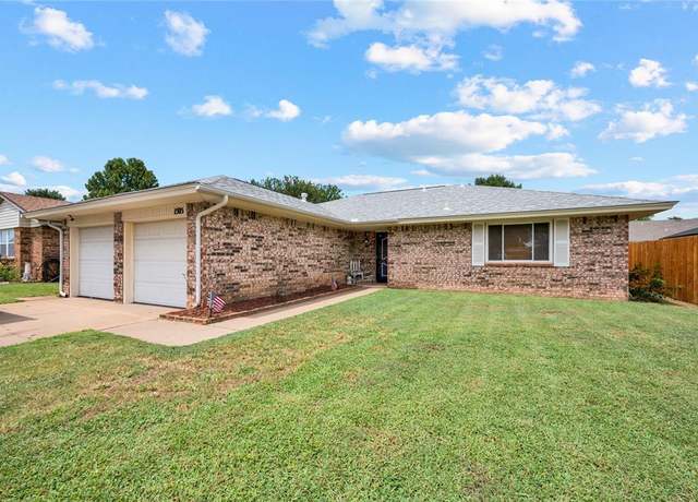 Property at 1505 NE 2nd St, Moore, OK 73160, 3 beds, 2 baths