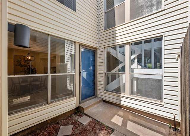 Property at 11307 Benttree Cir, Oklahoma City, OK 73120, 3 beds, 2.5 baths