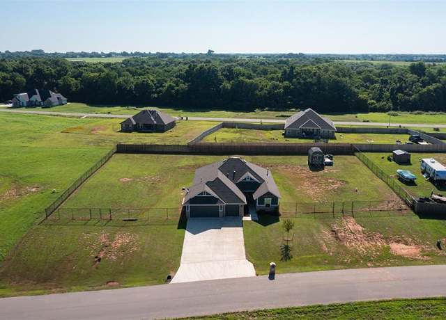 Property at 9175 Whitetail Trl, Noble, OK 73068, 3 beds, 2 baths