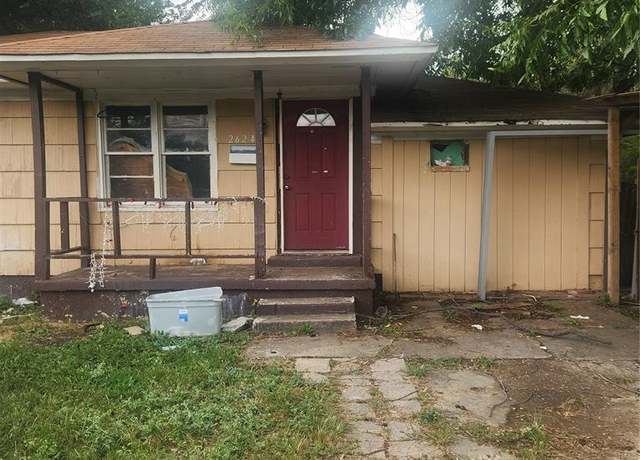 Property at 2624 SW 44th St, Oklahoma City, OK 73119, 4 beds, 1 bath