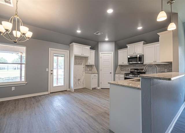 Property at 412 Grove St, Perry, OK 73077, 4 beds, 2 baths