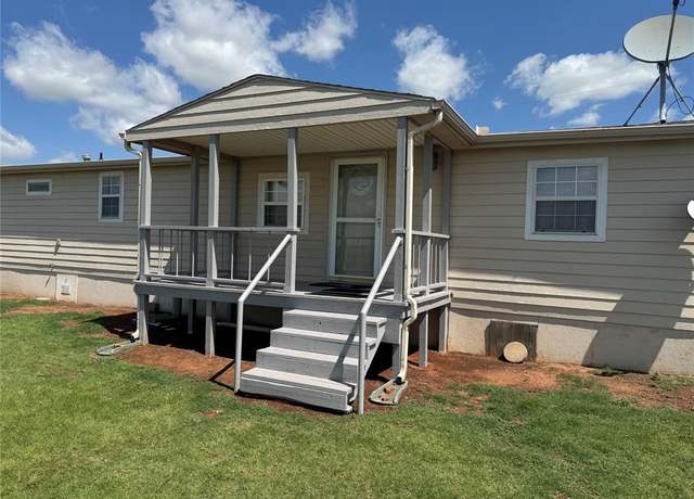 Property at 21963 Highway 73, Clinton, OK 73601, 2 beds, 2 baths