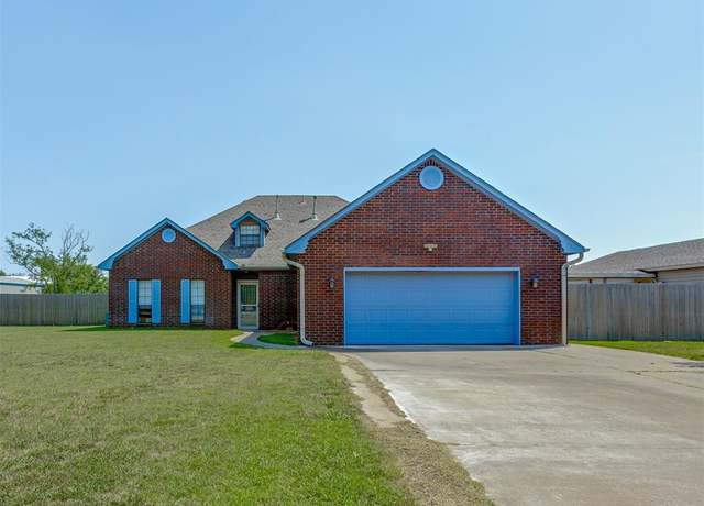 Property at 280785 Scissortail Dr, Duncan, OK 73533, 3 beds, 2.5 baths