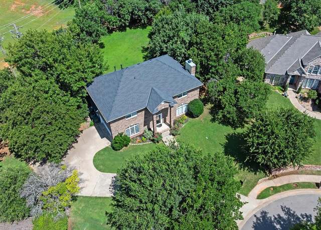 Property at 1401 Faircloud Ct, Edmond, OK 73034, 4 beds, 2.5 baths