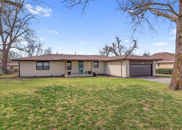 Property at 7700 NW 39th St, Bethany, OK 73008, 3 beds, 2.5 baths