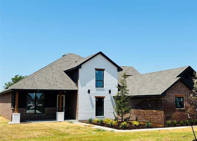 Property at 4065 Great Redwood Rd, Newcastle, OK 73072, 5 beds, 3.5 baths