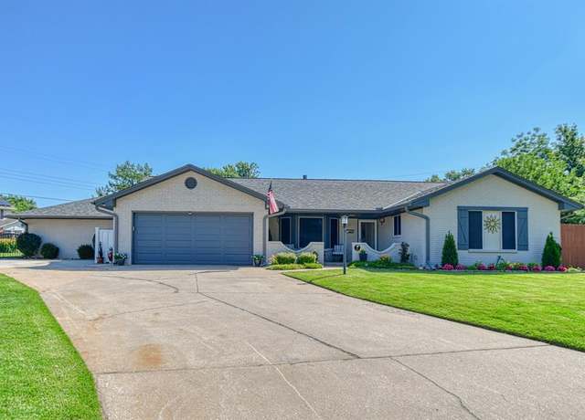 Property at 5 Bryarwood Pl, Norman, OK 73069, 3 beds, 3 baths