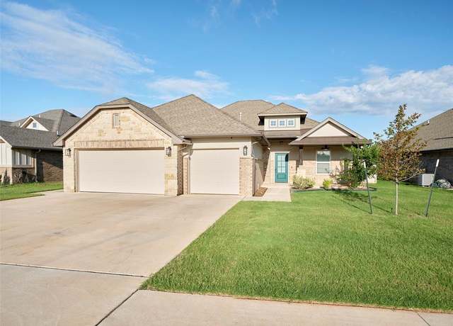 Property at 2105 North Fork Dr, Moore, OK 73160, 4 beds, 2.5 baths