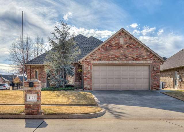 Property at 1172 Plaza Dr, Yukon, OK 73099, 3 beds, 2 baths