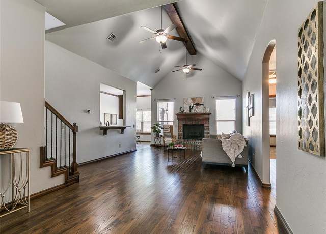 Property at 18204 Bridlington Dr, Edmond, OK 73012, 4 beds, 2.5 baths