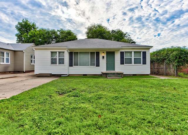 Property at 1111 Chautauqua Ave, Norman, OK 73072, 3 beds, 2 baths