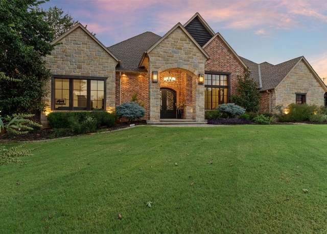 Property at 2101 Manchester Ave, Edmond, OK 73034, 5 beds, 4.5 baths