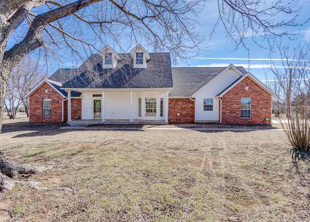 Property at 21434 SE 15th St, Harrah, OK 73045, 3 beds, 2.5 baths