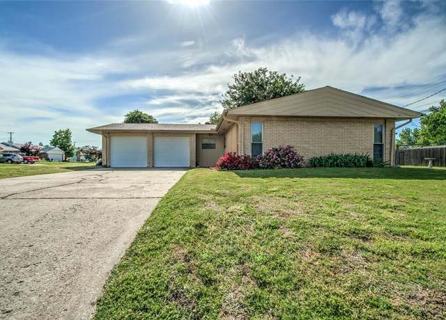Property at 7501 NW 24th St, Bethany, OK 73008, 3 beds, 2 baths