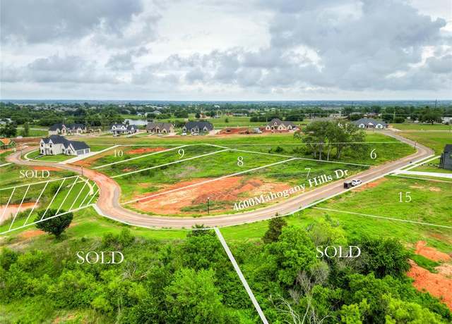 Property at 4600 Mahogany Hills Dr, Moore, OK 73160