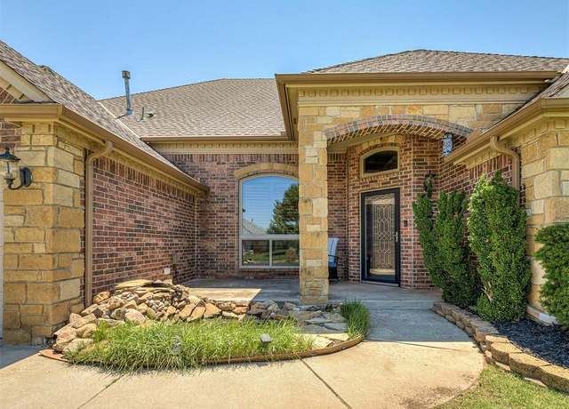 Property at 1316 NW 171st St, Edmond, OK 73012, 4 beds, 3.5 baths
