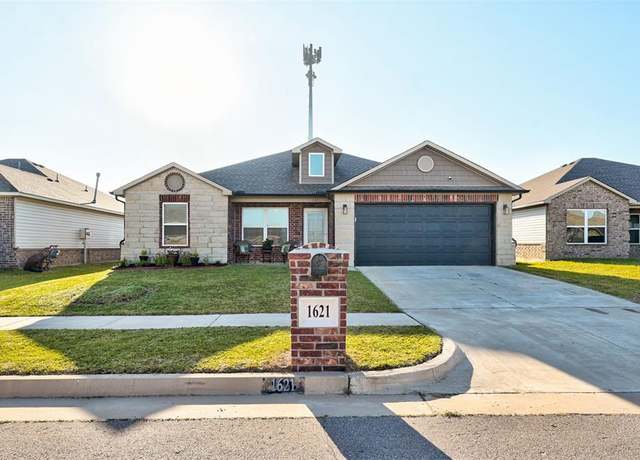 Property at 1621 Tumbleweed Way, El Reno, OK 73036, 3 beds, 2 baths