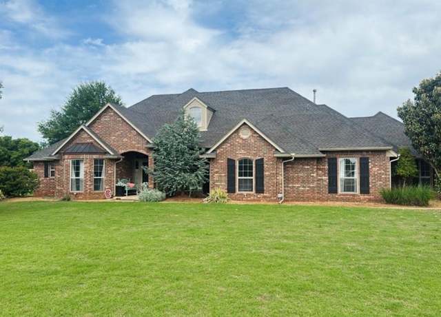 Property at 3955 E Deer Brook Trl, Piedmont, OK 73078, 3 beds, 2.5 baths