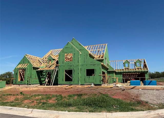 Property at 9409 Millstone Ct, Edmond, OK 73034, 6 beds, 4.5 baths