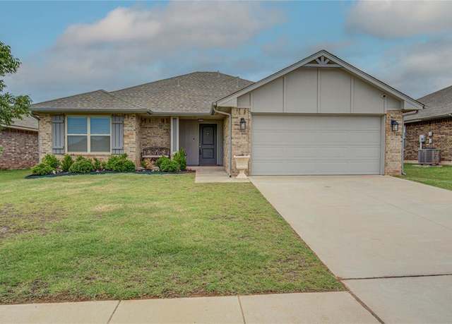 Property at 3911 Abingdon Dr, Norman, OK 73026, 3 beds, 2 baths