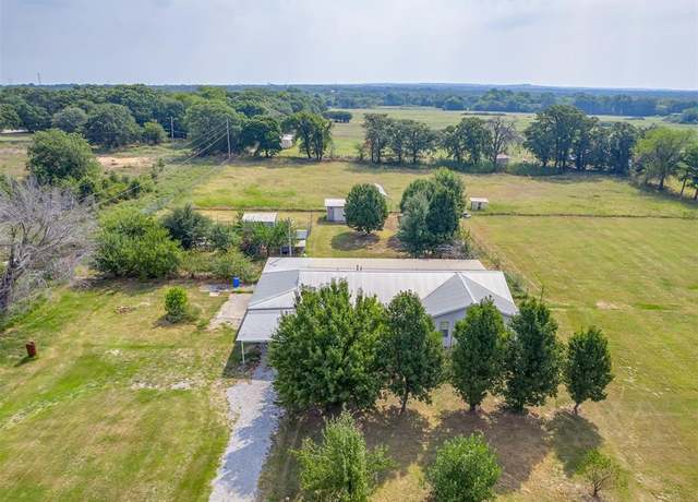 Property at 2370 Mary Niblack Rd, Ardmore, OK 73401, 4 beds, 2 baths