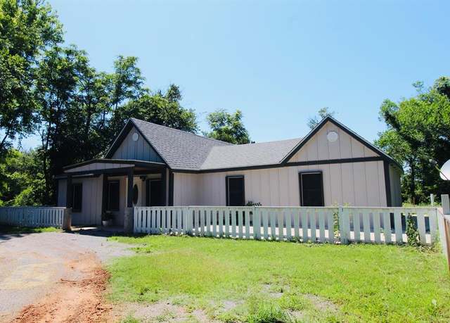 Property at 4103 Norge Rd, Chickasha, OK 73018, 3 beds, 2 baths