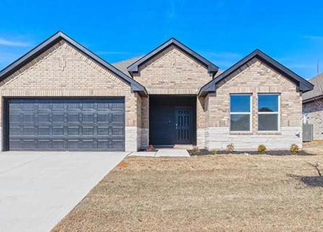 Property at 2929 Campfire Dr, Oklahoma City, OK 73099, 3 beds, 2 baths