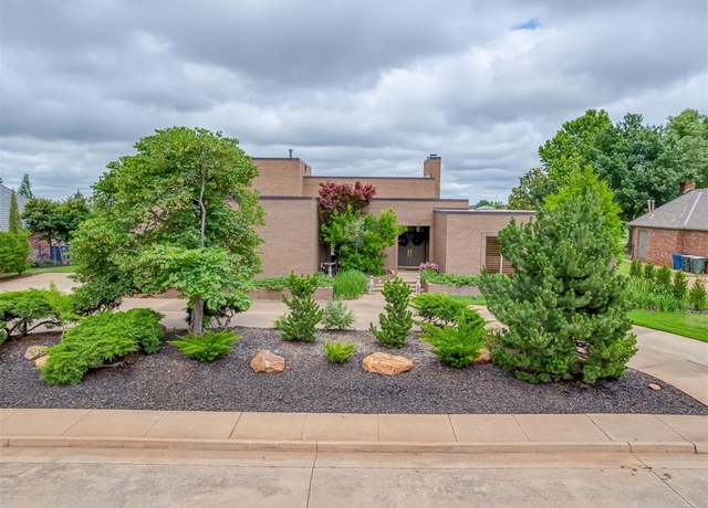 Property at 1405 Irvine Dr, Edmond, OK 73025, 3 beds, 3.5 baths