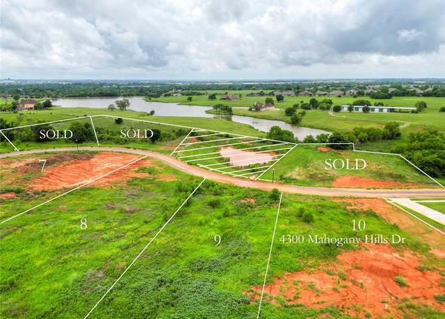 Property at 4300 Mahogany Hills Dr, Moore, OK 73160
