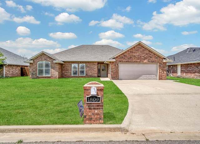 Property at 1809 Foxtail Cir, Altus, OK 73521, 4 beds, 2.5 baths
