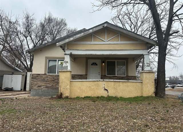 Property at 1201 E Main St, Shawnee, OK 74801, 3 beds, 1 bath
