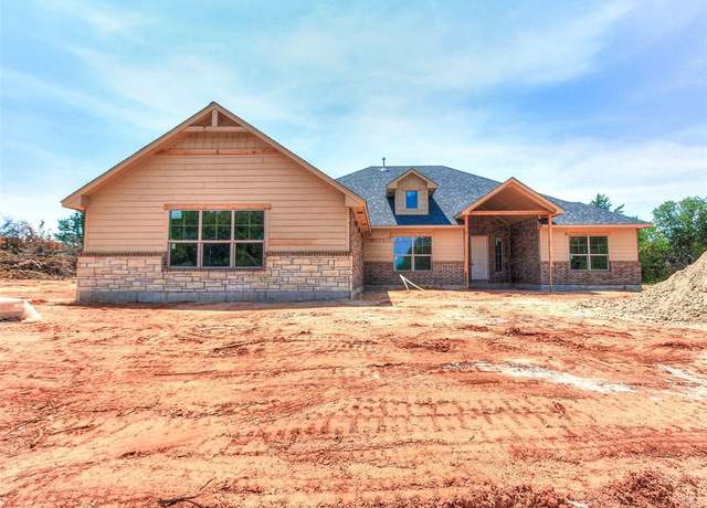 Property at 11573 Ward Rd, Edmond, OK 73034, 4 beds, 3 baths