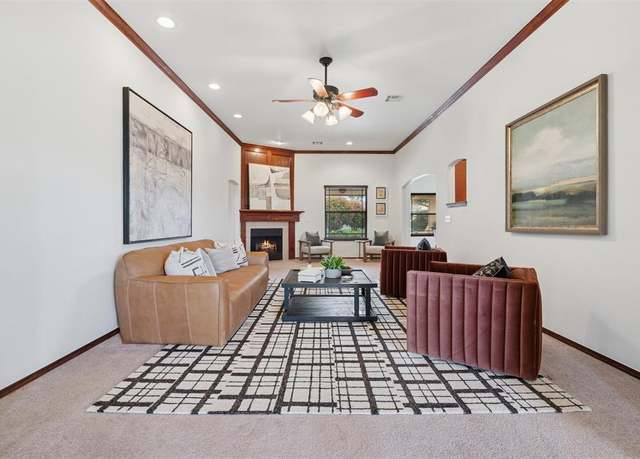 Property at 709 S Greengate Dr, Yukon, OK 73099, 4 beds, 3 baths