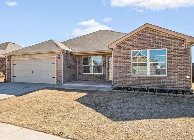 Property at 11512 SW 25th Ter, Yukon, OK 73099, 4 beds, 2 baths